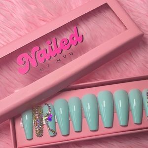 24 pc. Nail Set- Tiffany